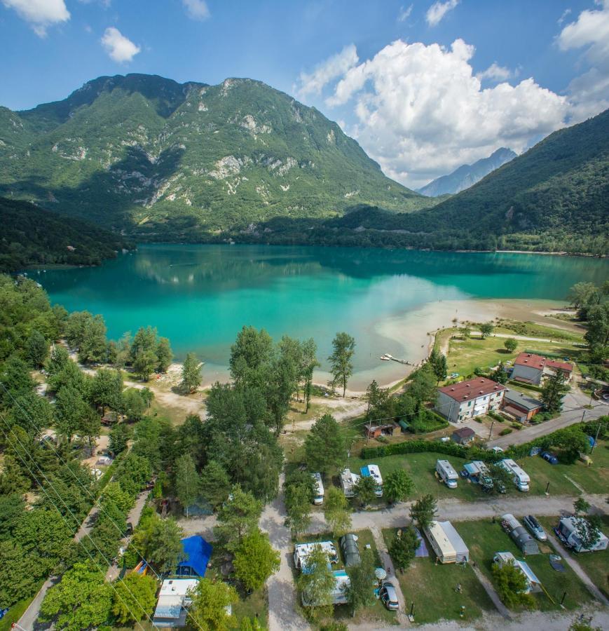 فندق Camping Lago 3 Comuni Alesso المظهر الخارجي الصورة